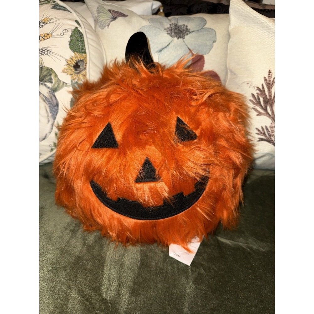 Novogratz Plush Accent Pillow Orange Faux Fur Shaggy Jack-O-Lantern Pumpkin New